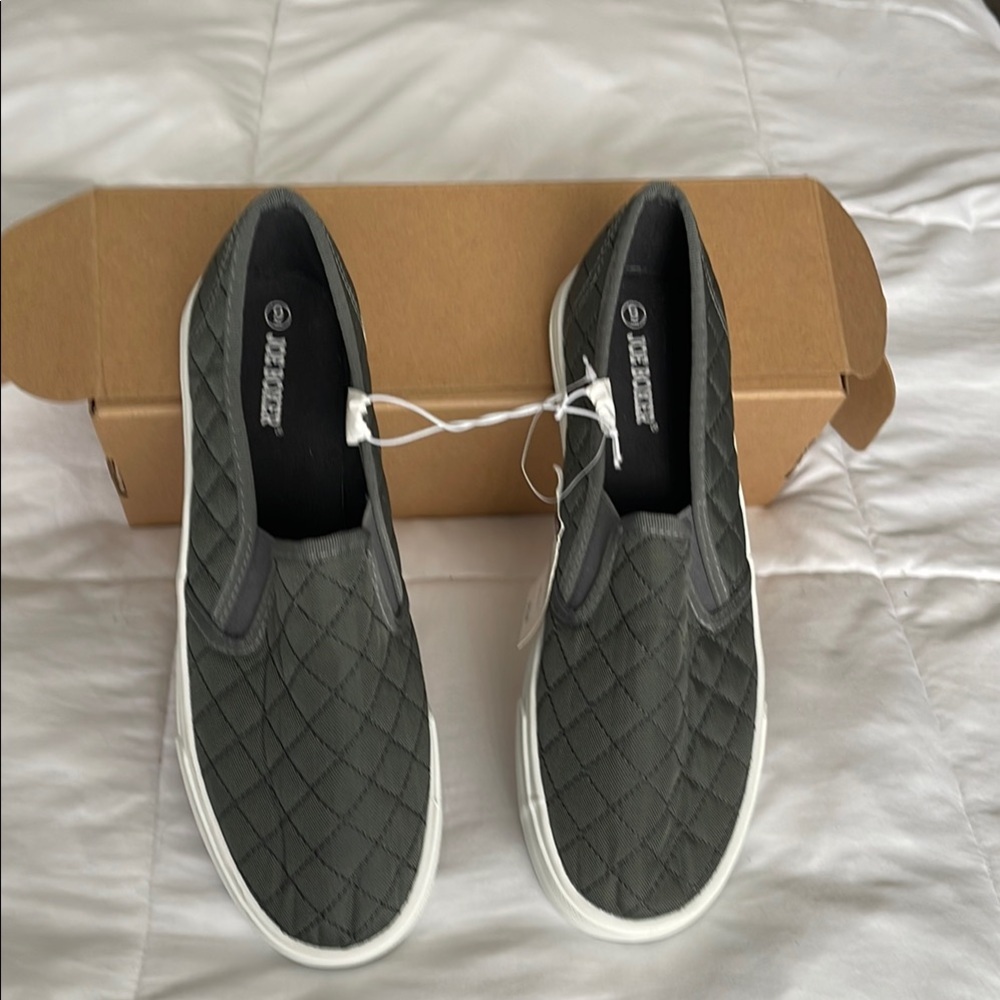 Medium Width - image 1